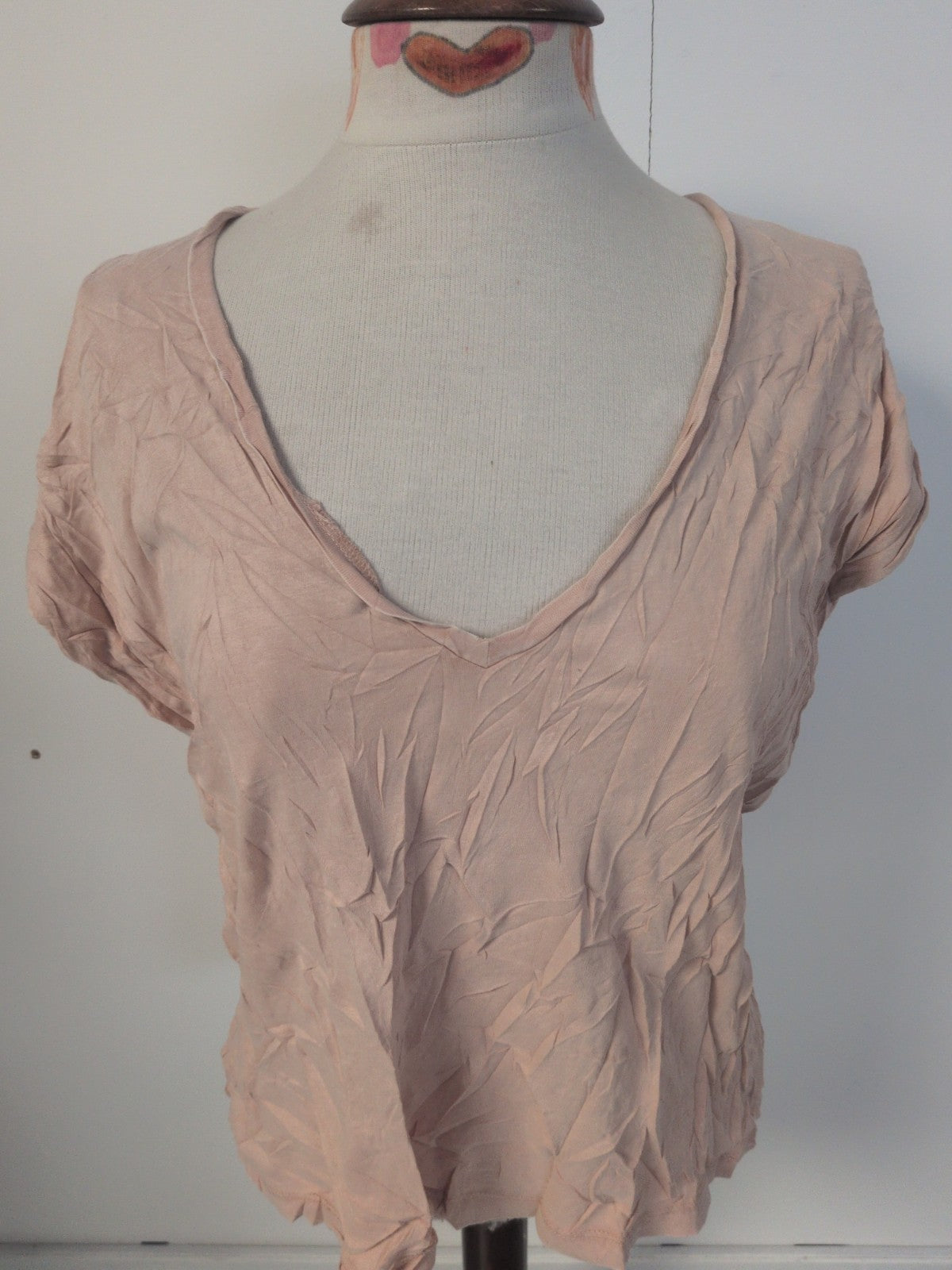 Ladies Zara Size Medium Beige V Neck Short Sleeve Tshirt