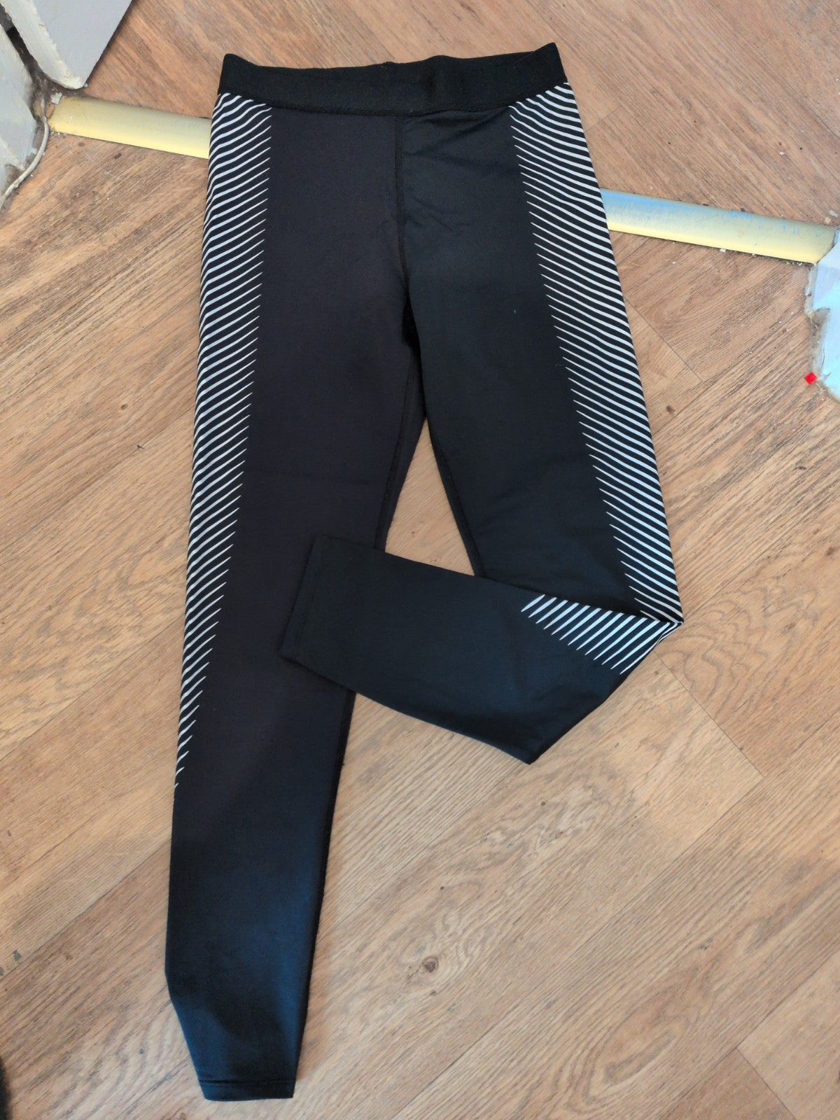 Workout 10-12 Small Black And White Stripy Leggings