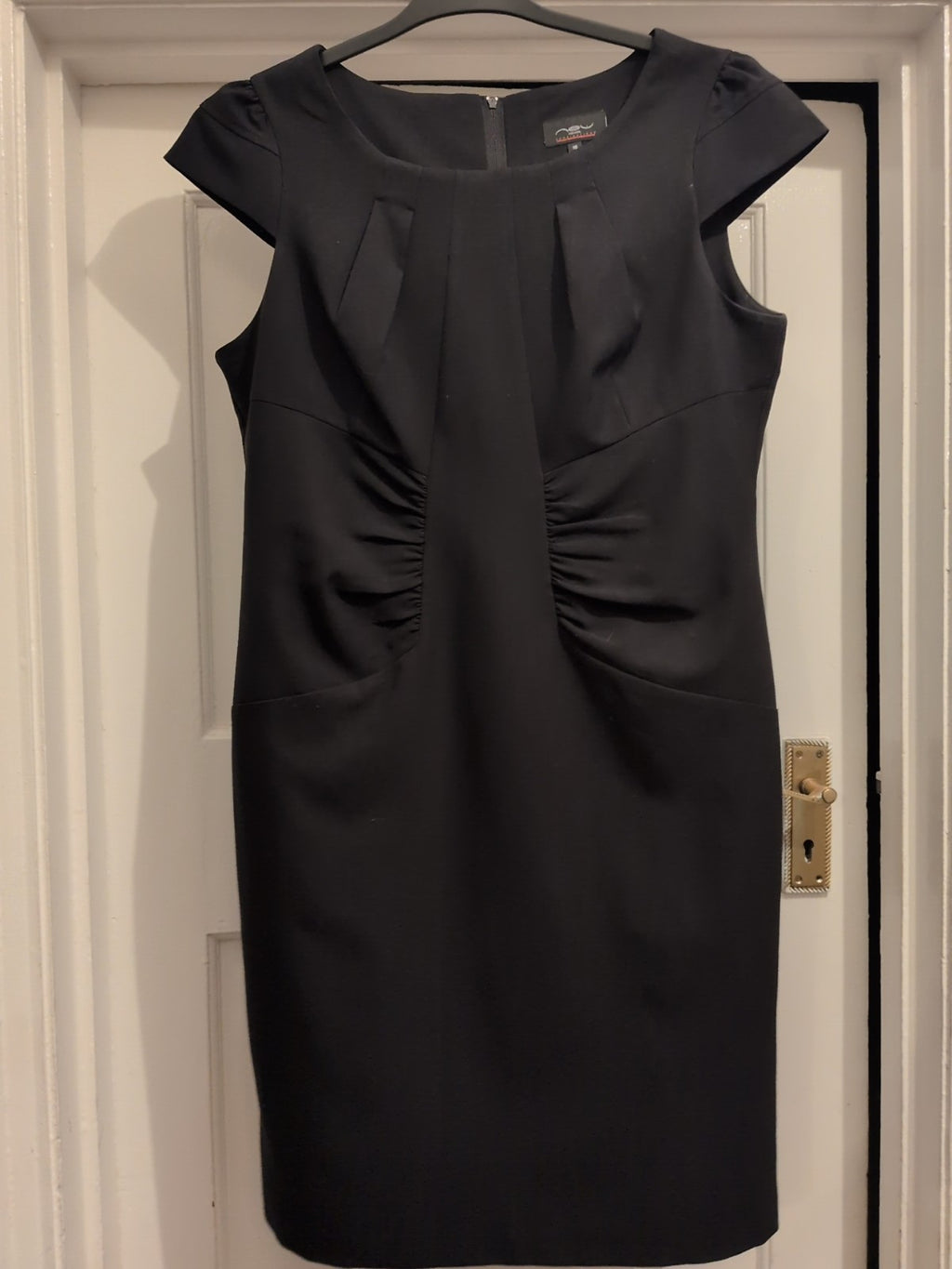 New Look 16 Black Sleeveless Slight Ruched Dress Lined