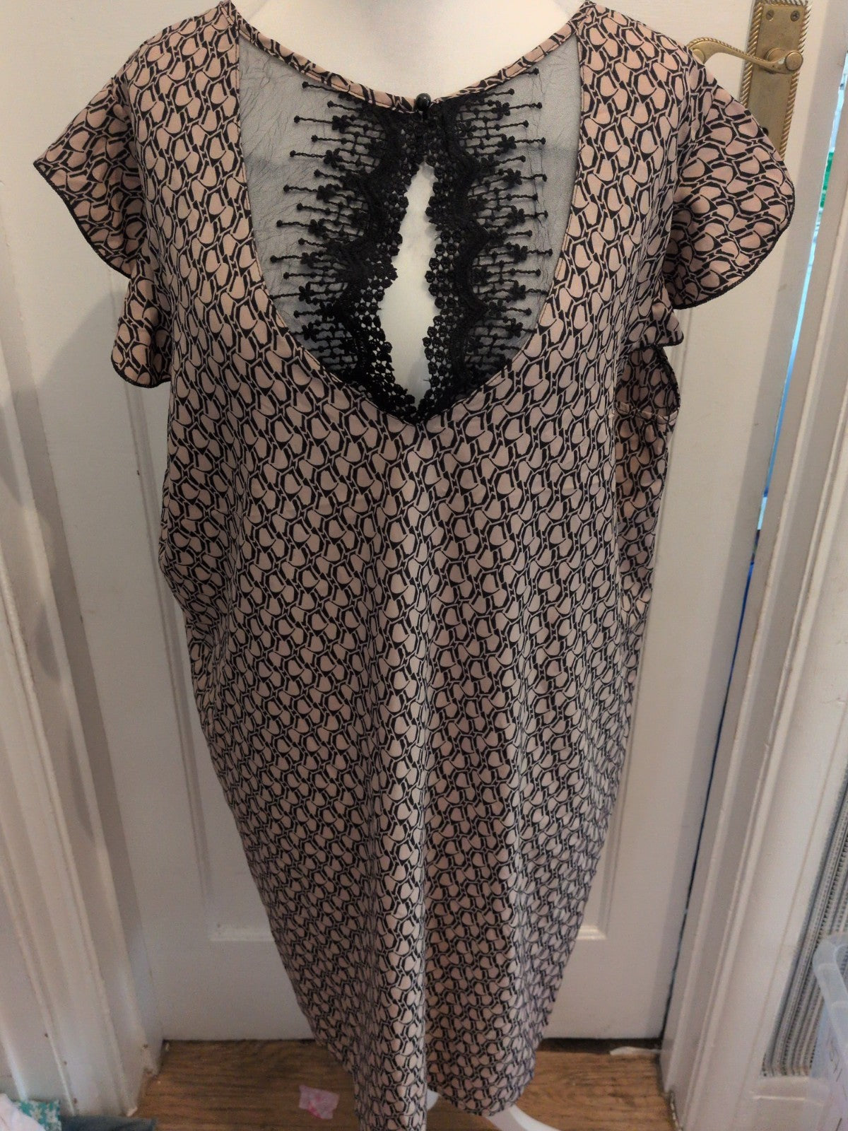 Shein Curve 3XL Pale Brown And Black Short Sleeve Dress