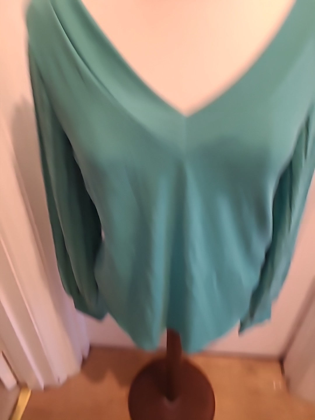 Ladies Shein Size Medium Green Long Sleeved Tshirt