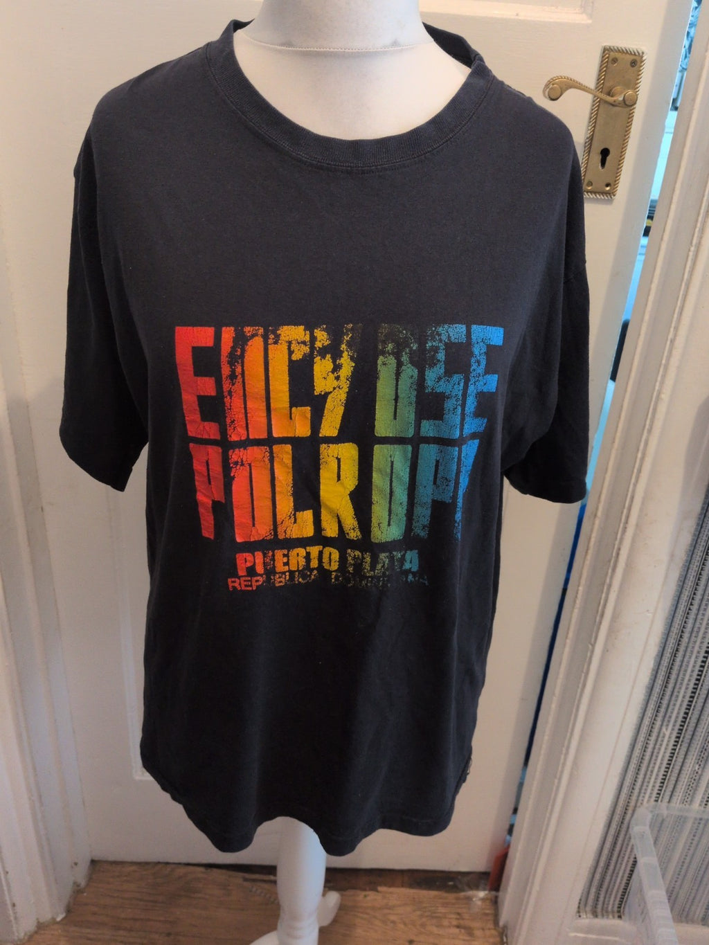 Mens XL T-shirt With Cracked Print Short Sleeve