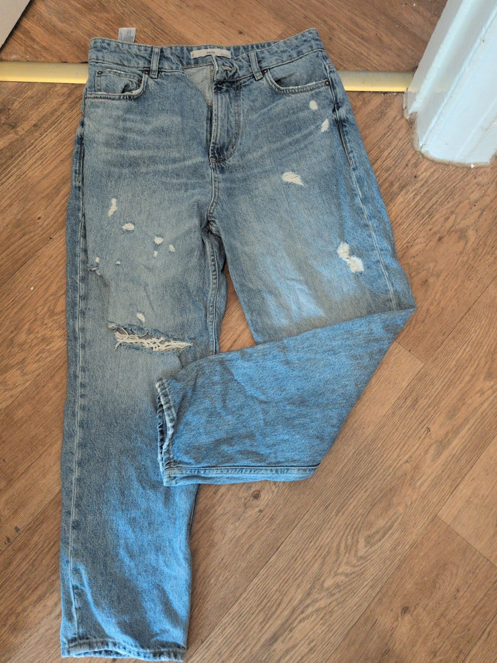 Ladies Mango Size 30W Tapered Denim Jeans