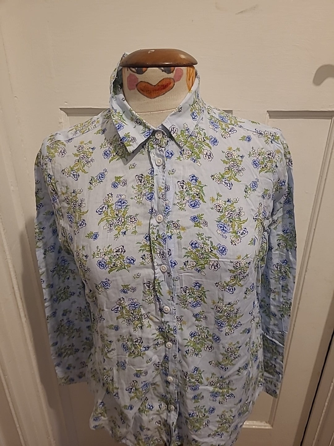 Ladies Marks And Spencer Size 10 Ivory/Green/Blue Long Sleeved Buttoned...