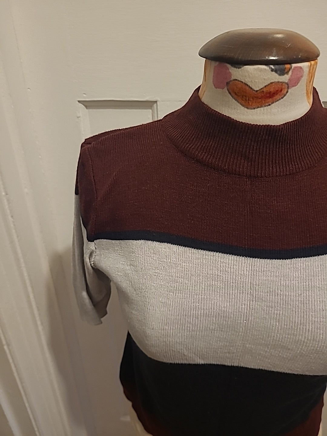 Ladies Olive Size Small Purple White Navy Short Sleeved Jumper