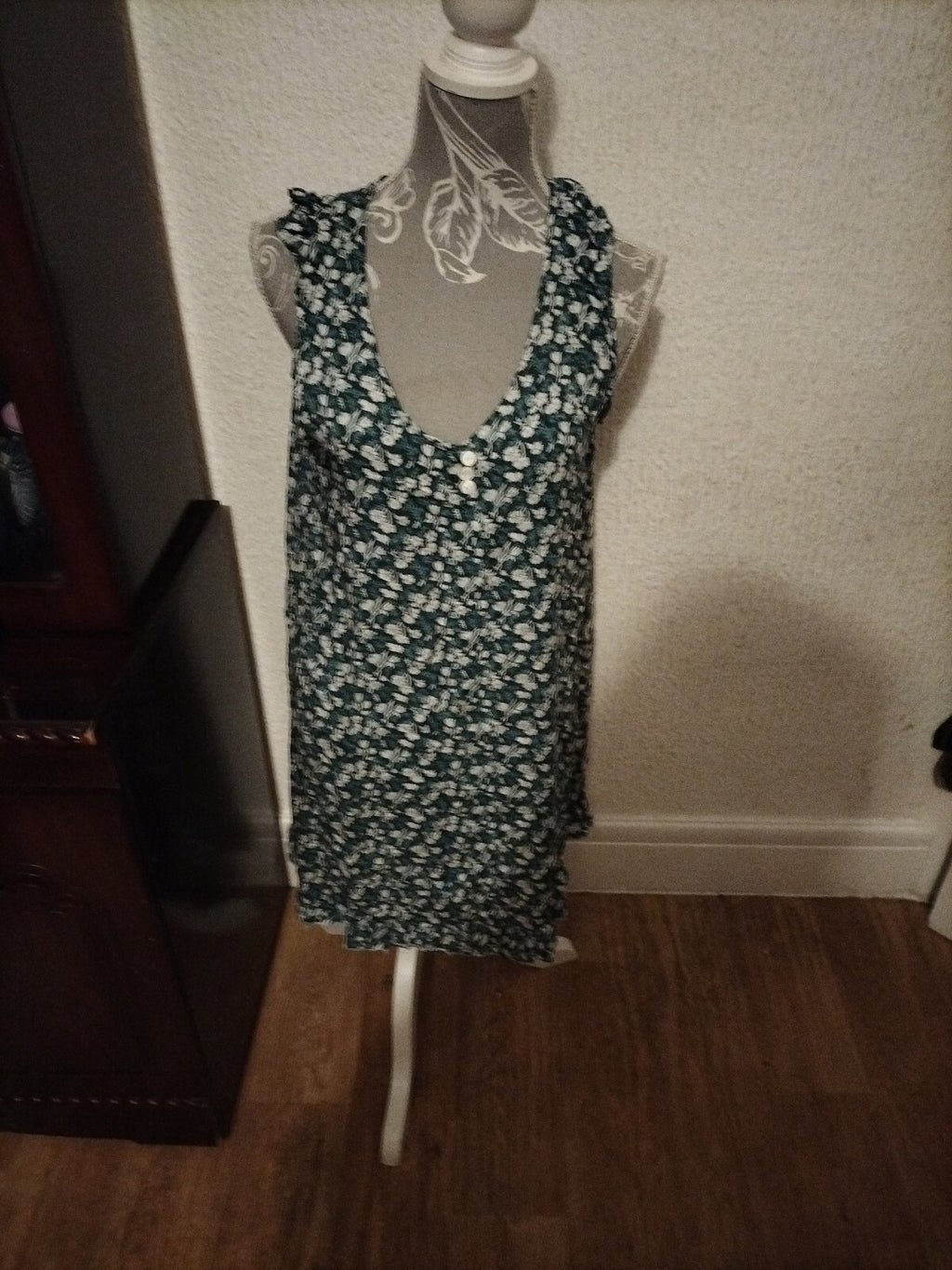 Ladies Lucky Style Xxl Green And White Sleeveless Dress