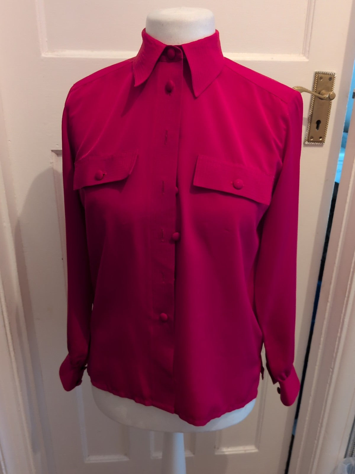 Country Casuals Small Deep Pink Long Sleeve Collared Blouse