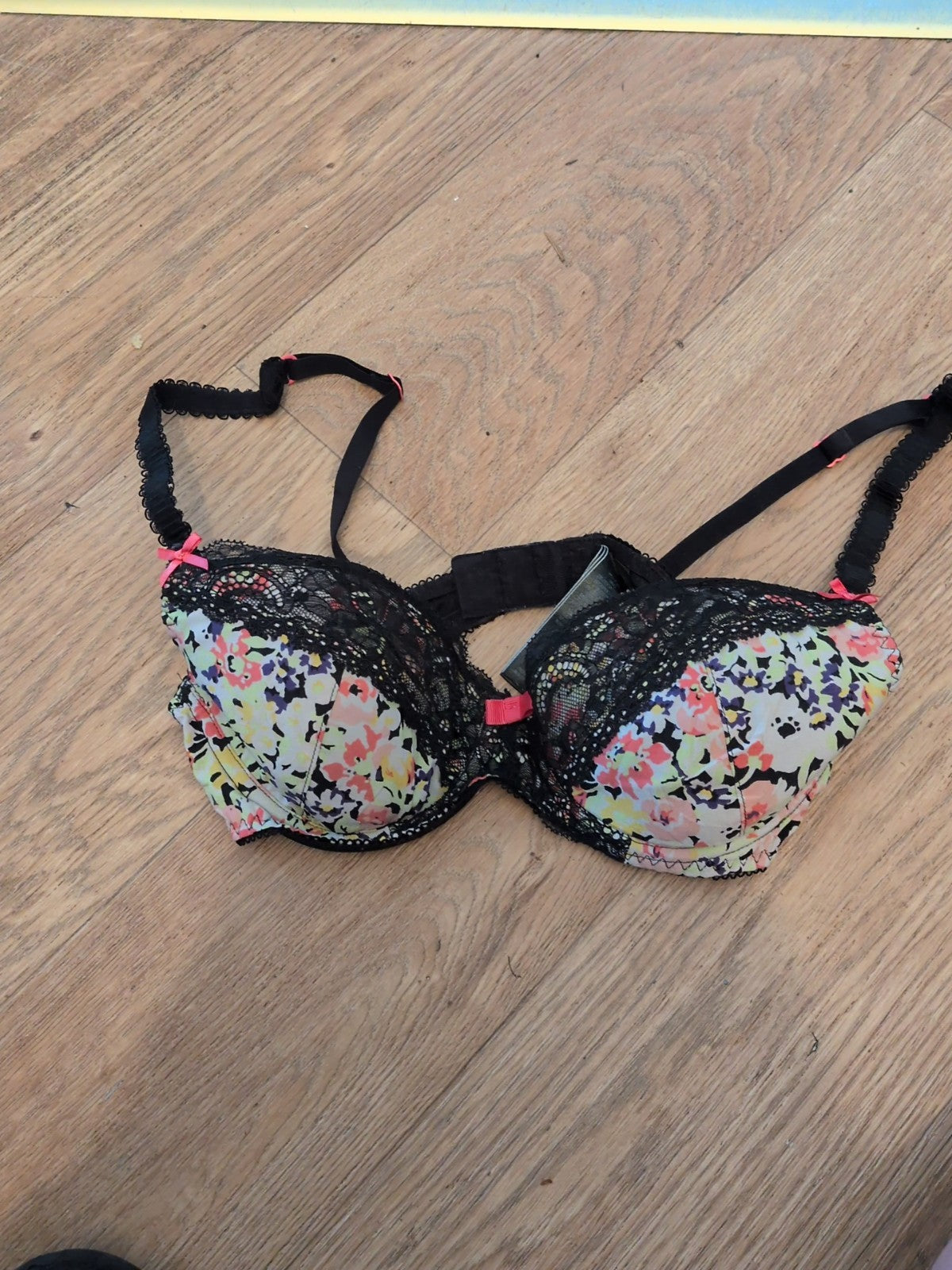 M&S 32B Black Floral Padded And Wired Bra