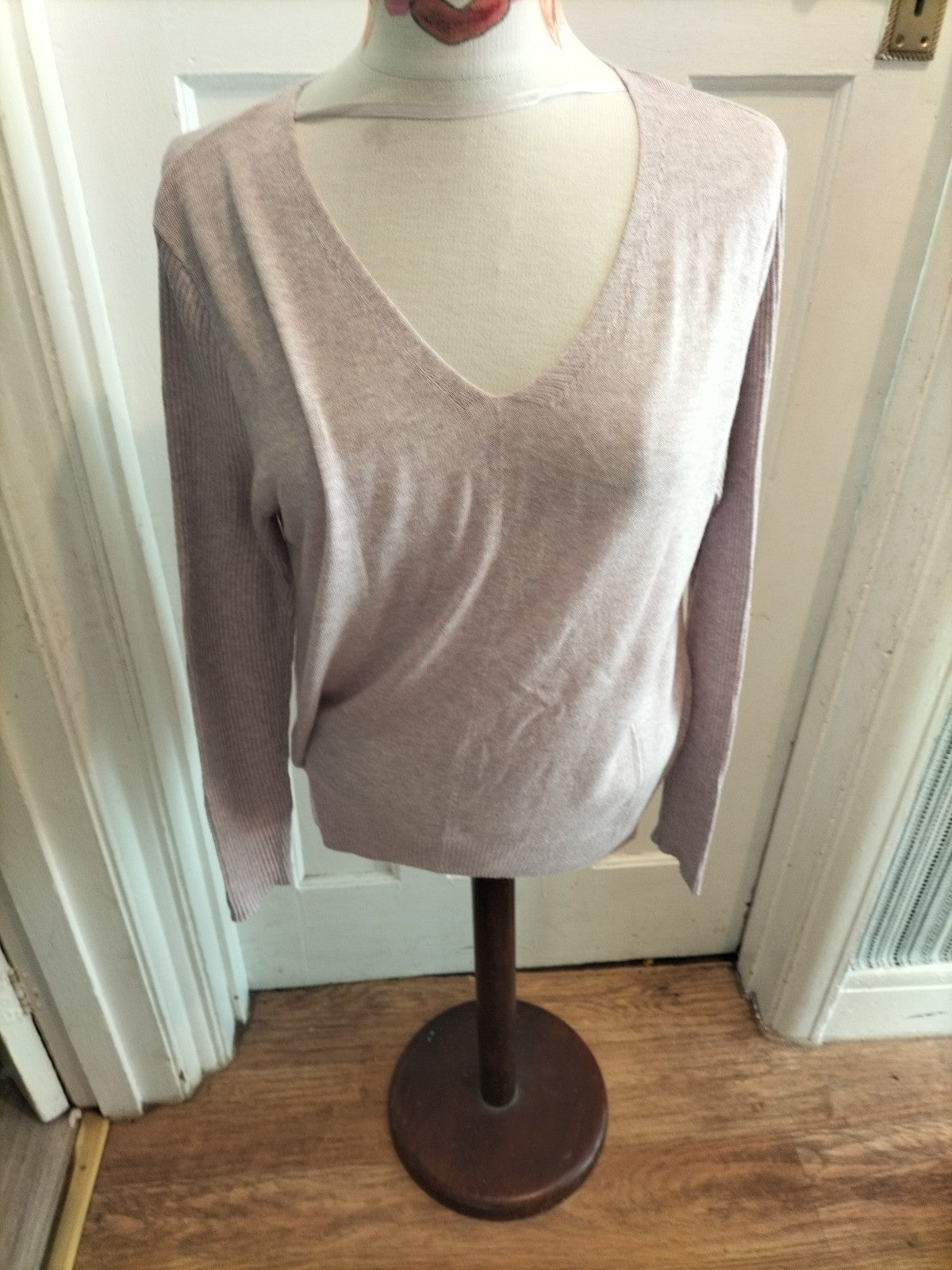 Ladies Light Weight Jumper Size 14 Beige Atmosphere