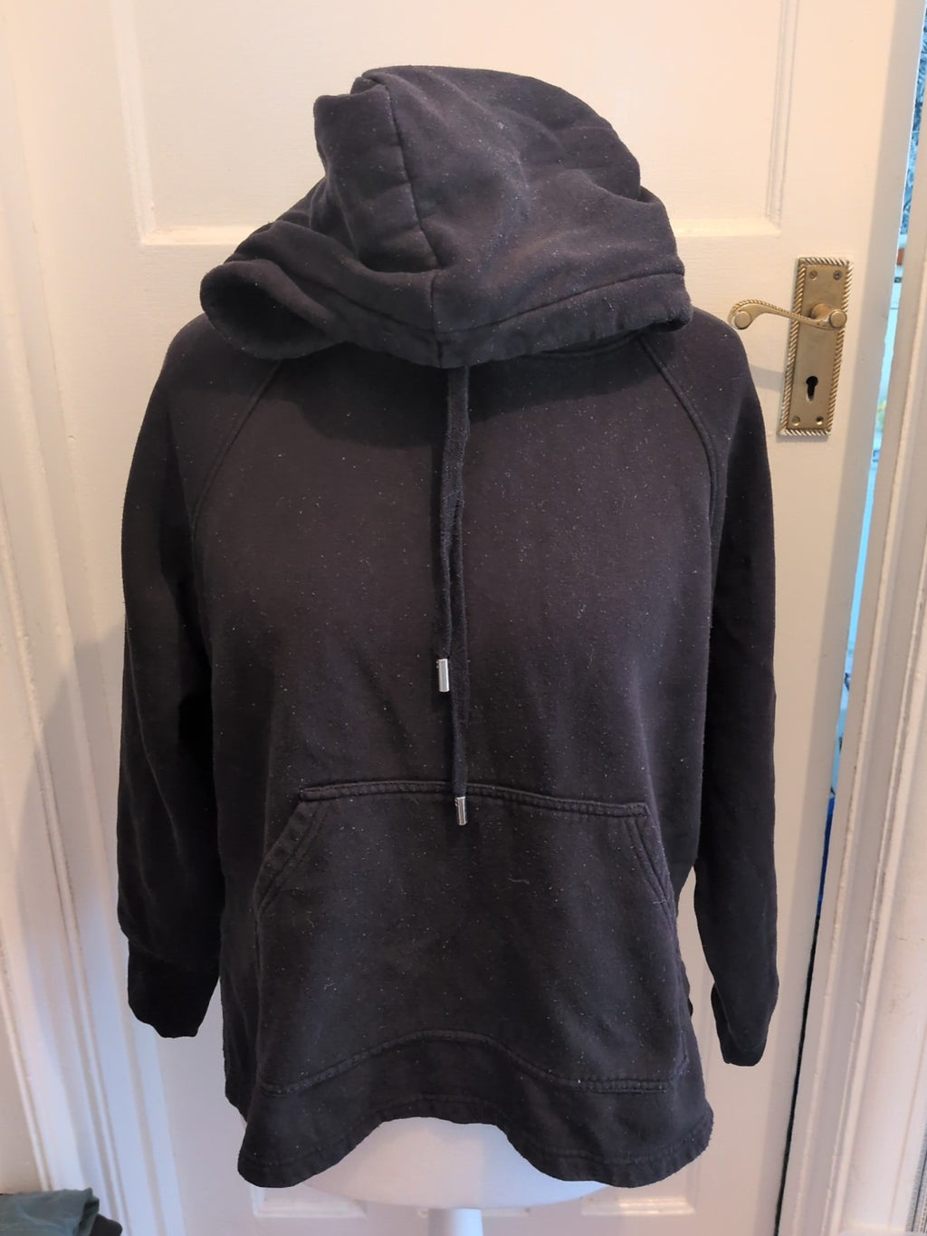 H&M Basics Medium BlackPullover Hoodie