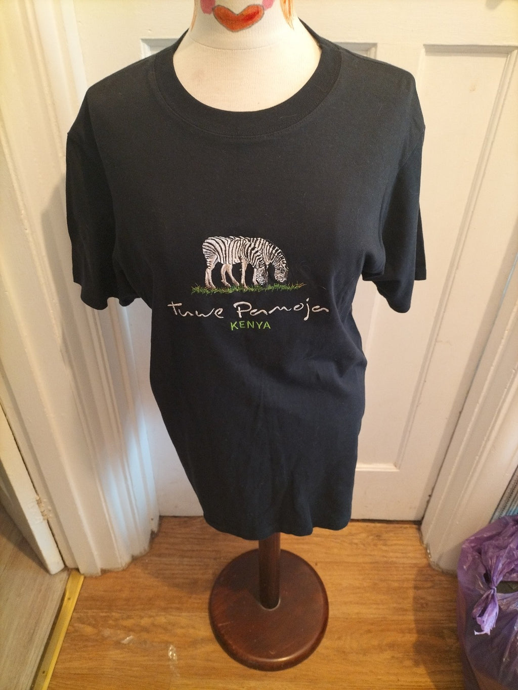 Boys Airborne Size Large Black Zebra Short Sleeved Tshirt