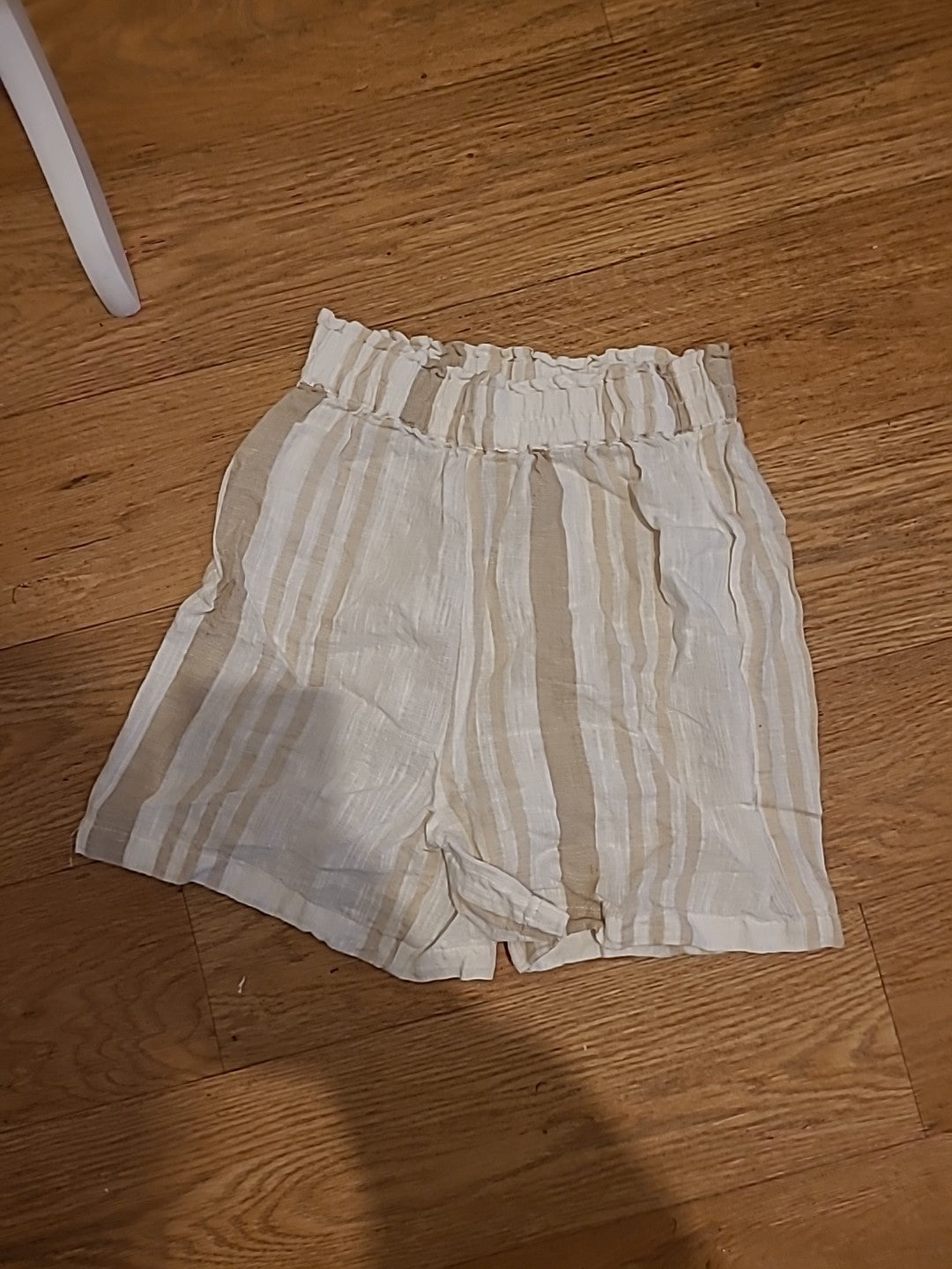 Ladies Primark Size 4 Beige And White Striped Elasticated Shorts