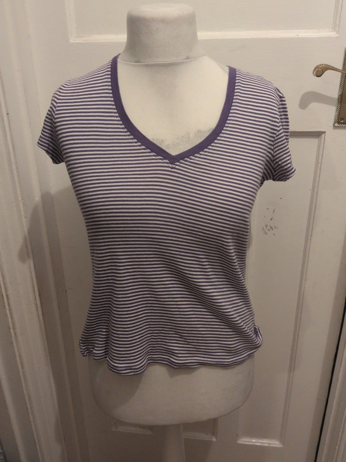 Ladies Marks And Spencer Size 14 V Neck Purple Stripe Short Sleeve T-shirt