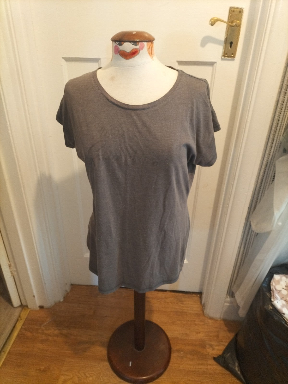Ladies Debenhams Size 12-14 Grey Short Sleeved Pyjama Top