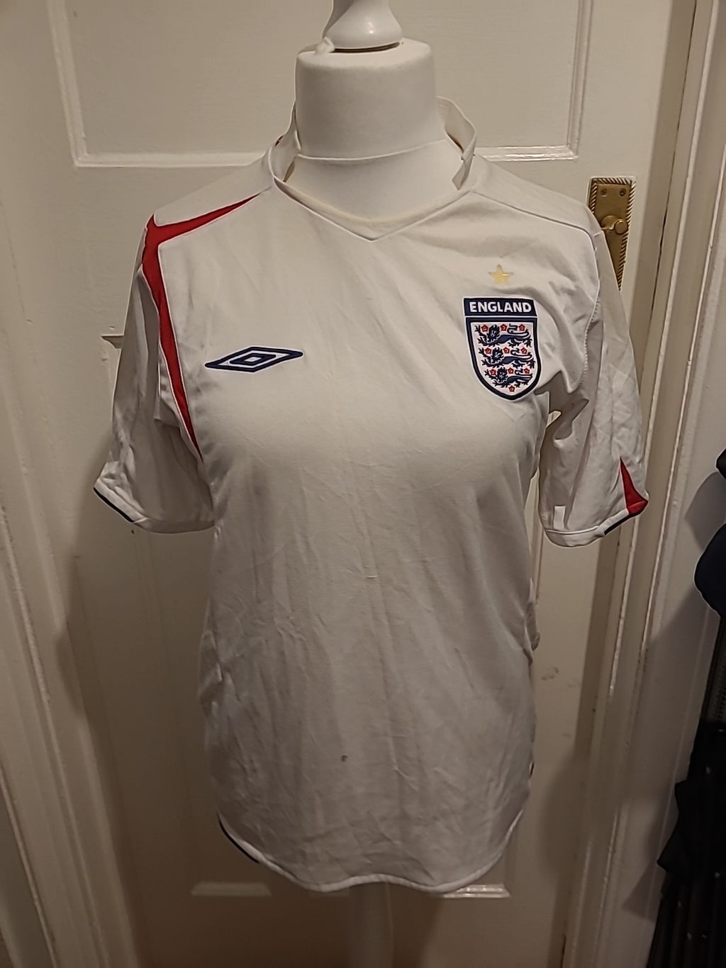 Mens Umbro Size Medium England Fc Shirt