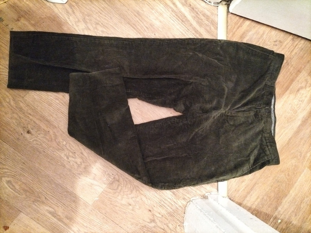 Mens Country style Size 34/29 Dark Green Coderoy Trousers