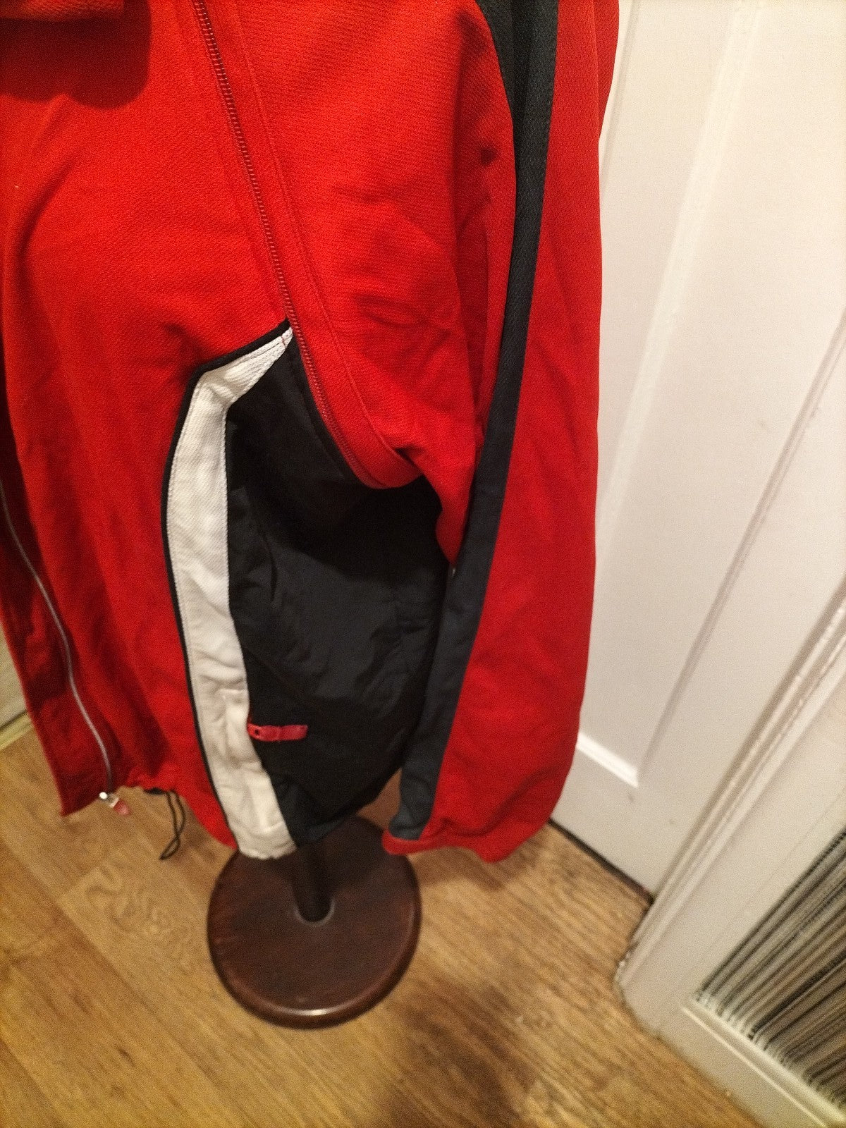 Unisex Crane Size XL Red Zip Through Jacket