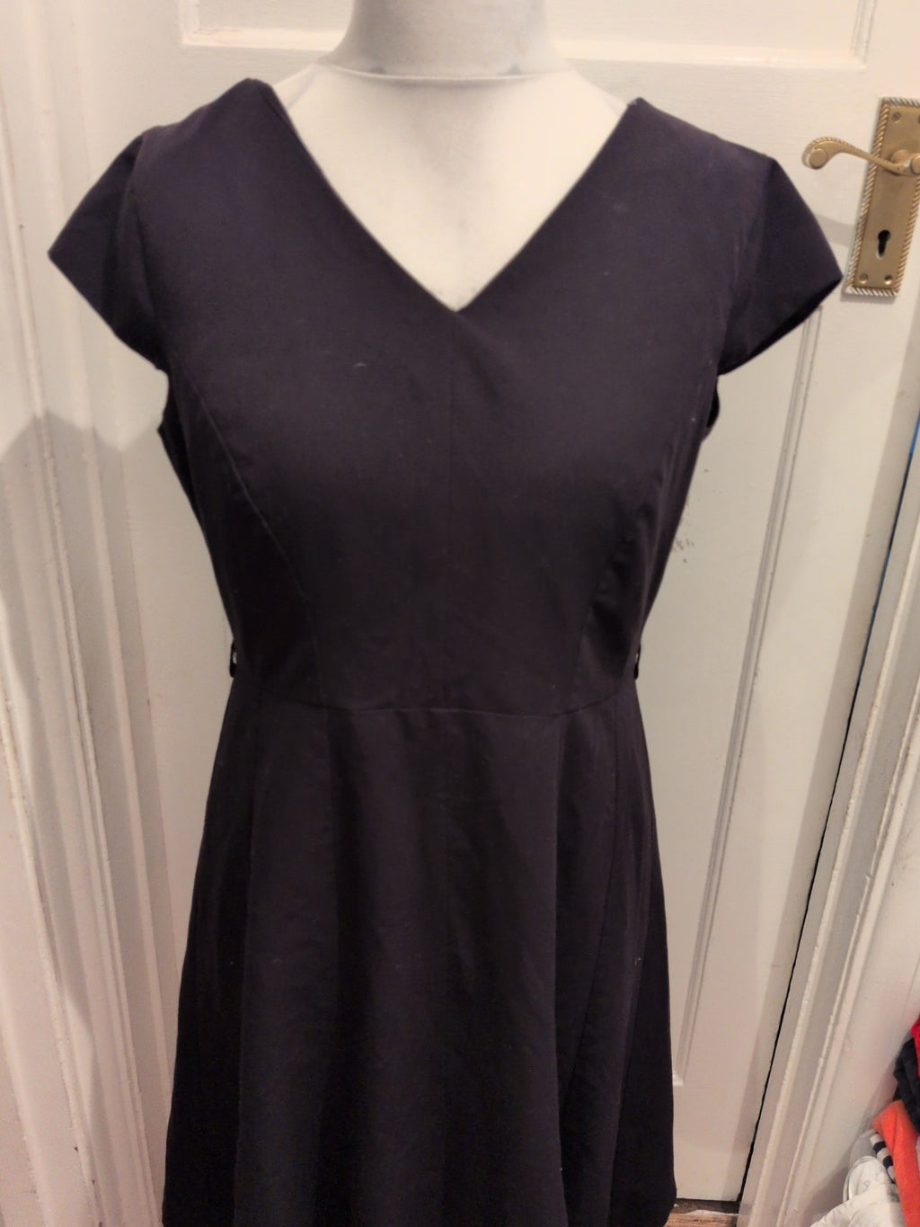 Debenhams 14 Black V Neck Lined Midi Dress Short Sleeve