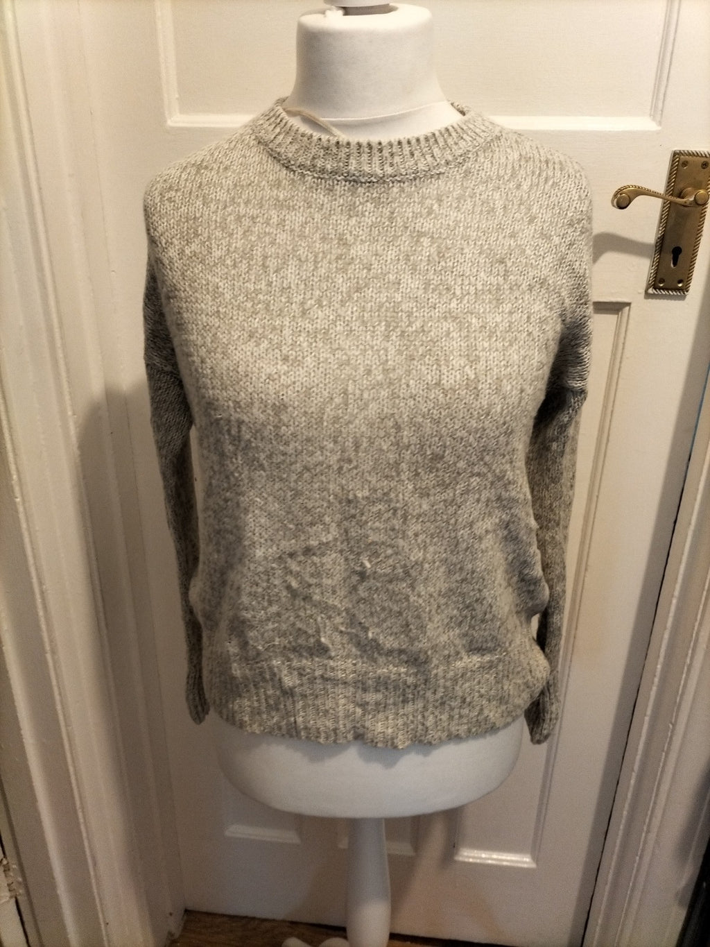 Ladies New Look Size Small Grey Ribbed Pullover Jumper
