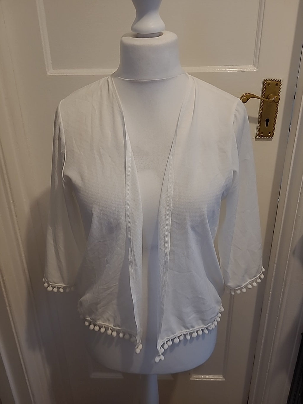Ladies Boohoo Size Small Open Short Sleeved Blouse