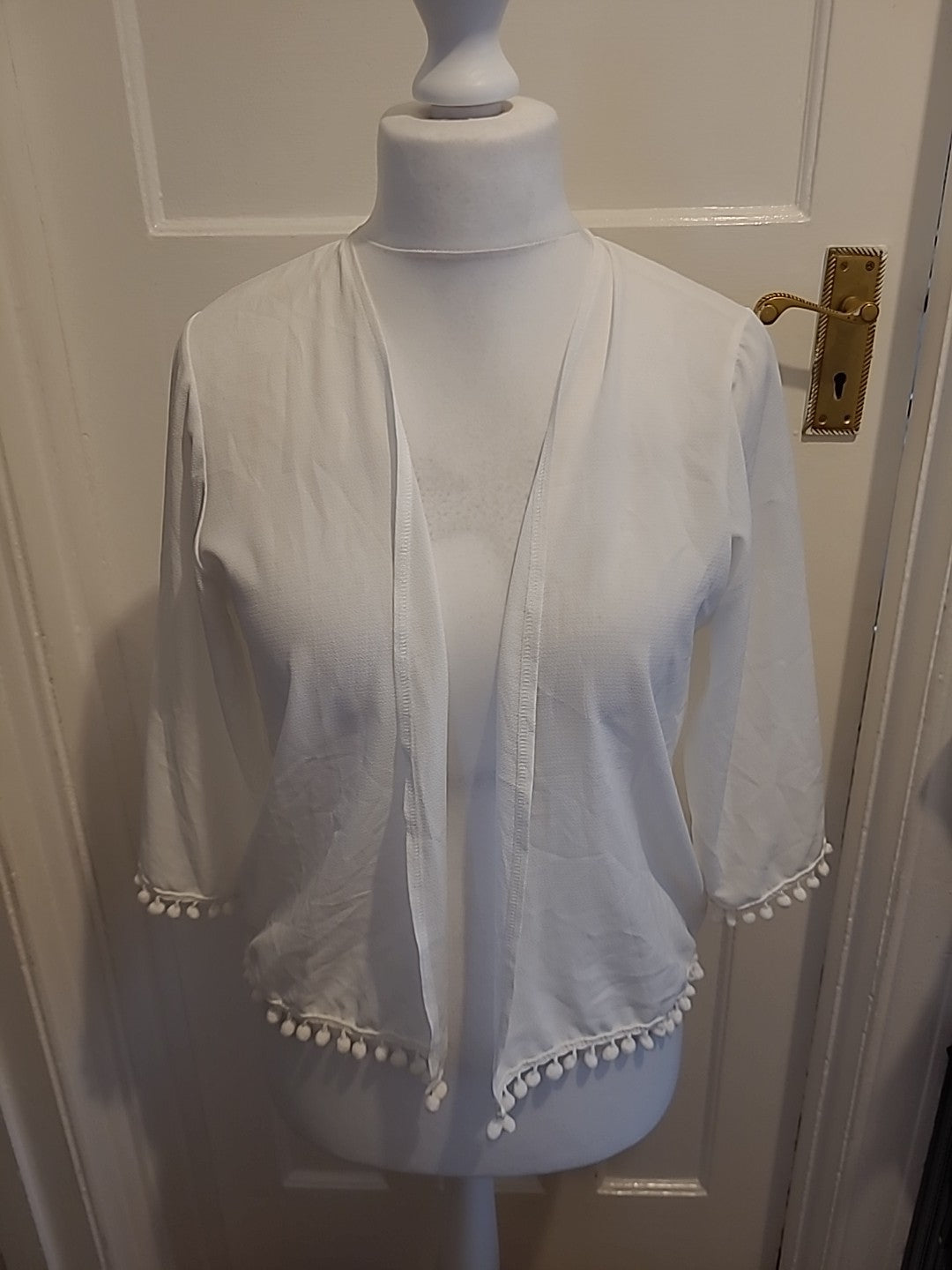 Ladies Boohoo Size Small Open Short Sleeved Blouse