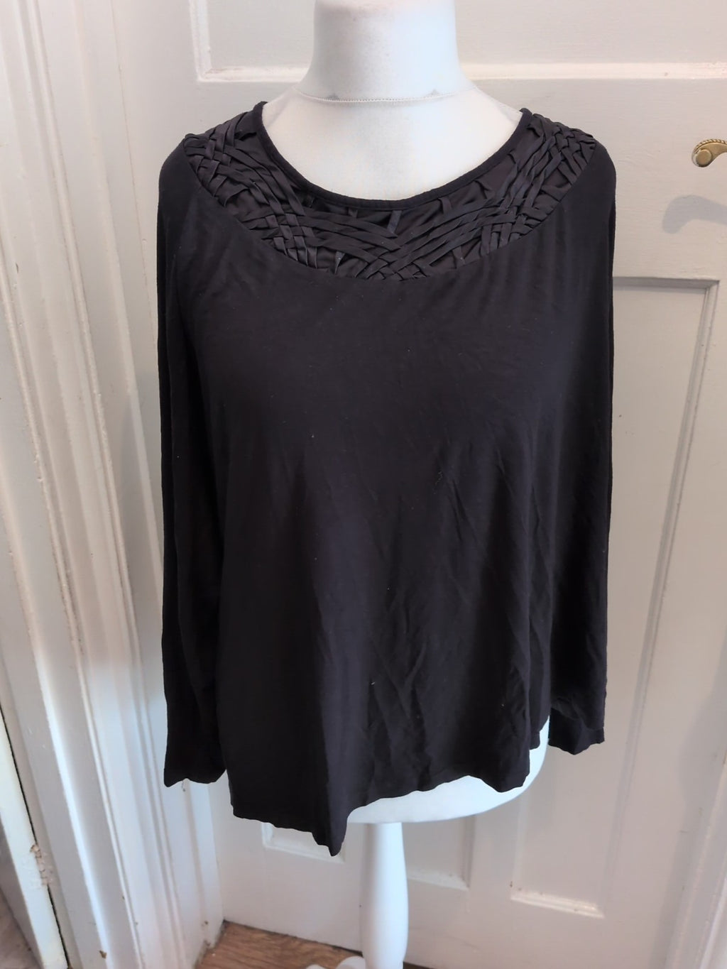 24 Black Patterned Neck Long Sleeve Blouse
