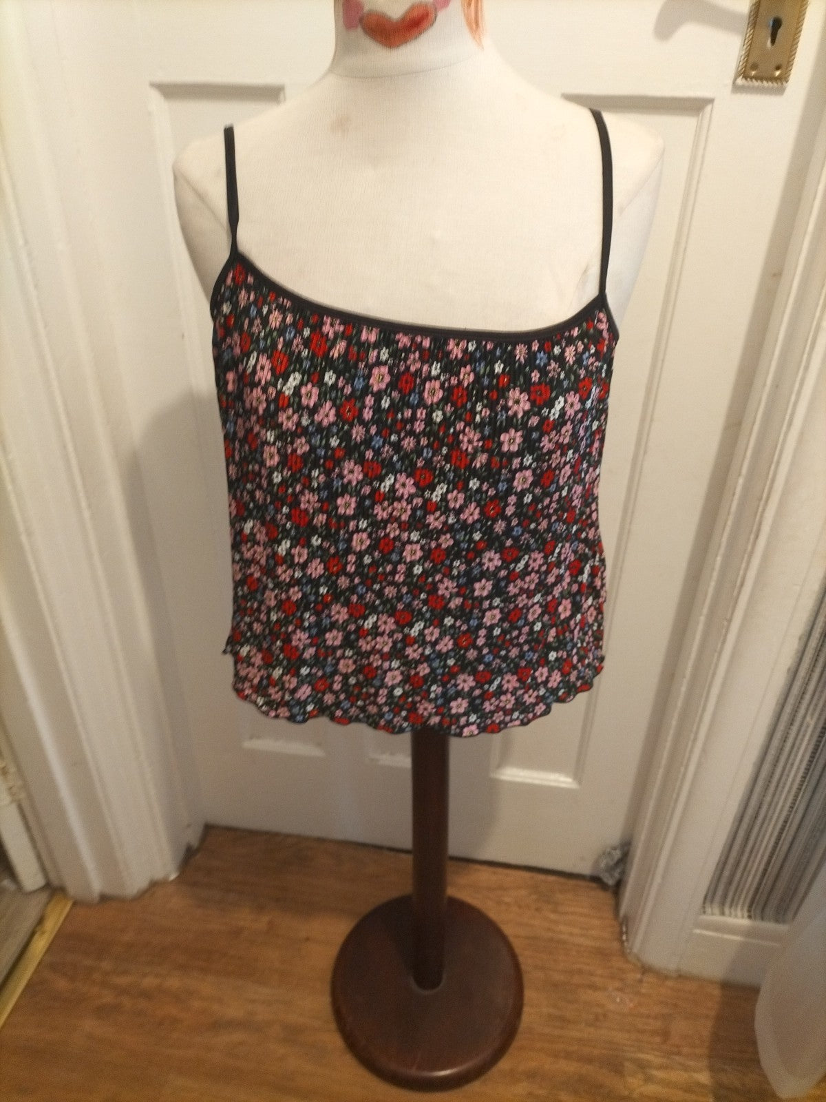 Ladies Amaranto Size Small Multicoloured Floral Sleeveless Tshirt