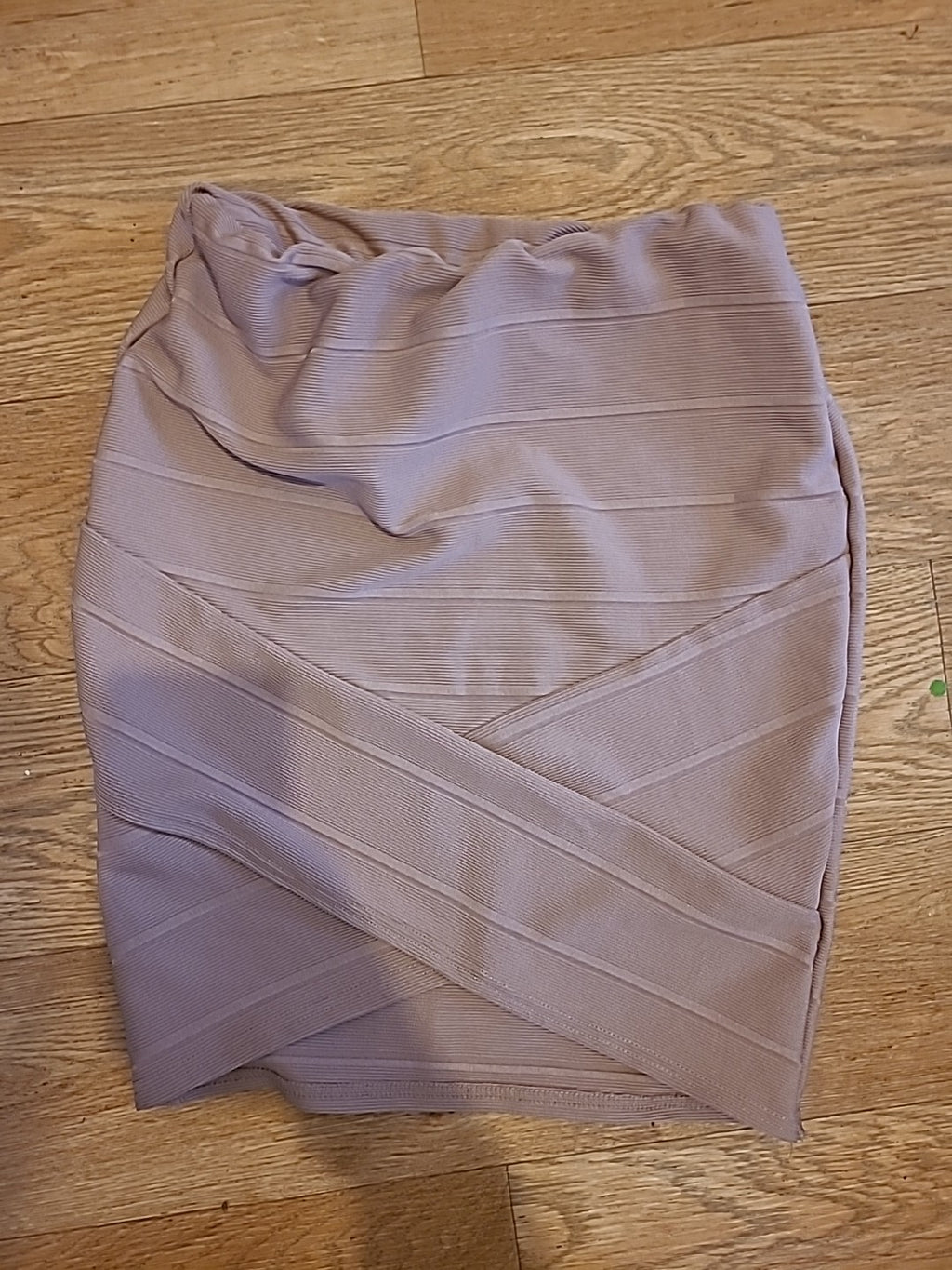 Ladies Miss Selfridge Size 8 Salmon Patterned Short Skirt