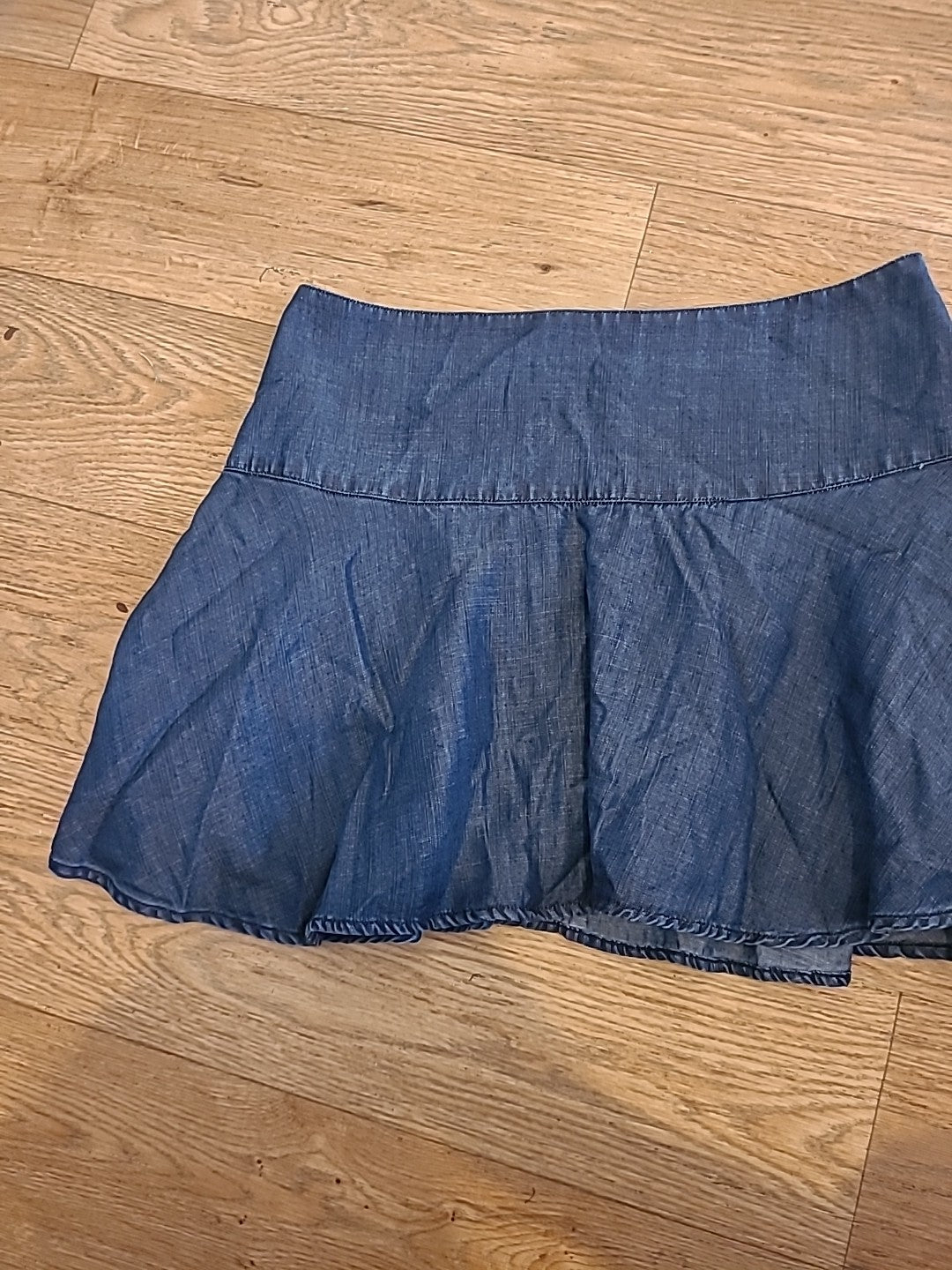Ladies Abercrombie & Fitch Size 6 Navy Mini Skirt