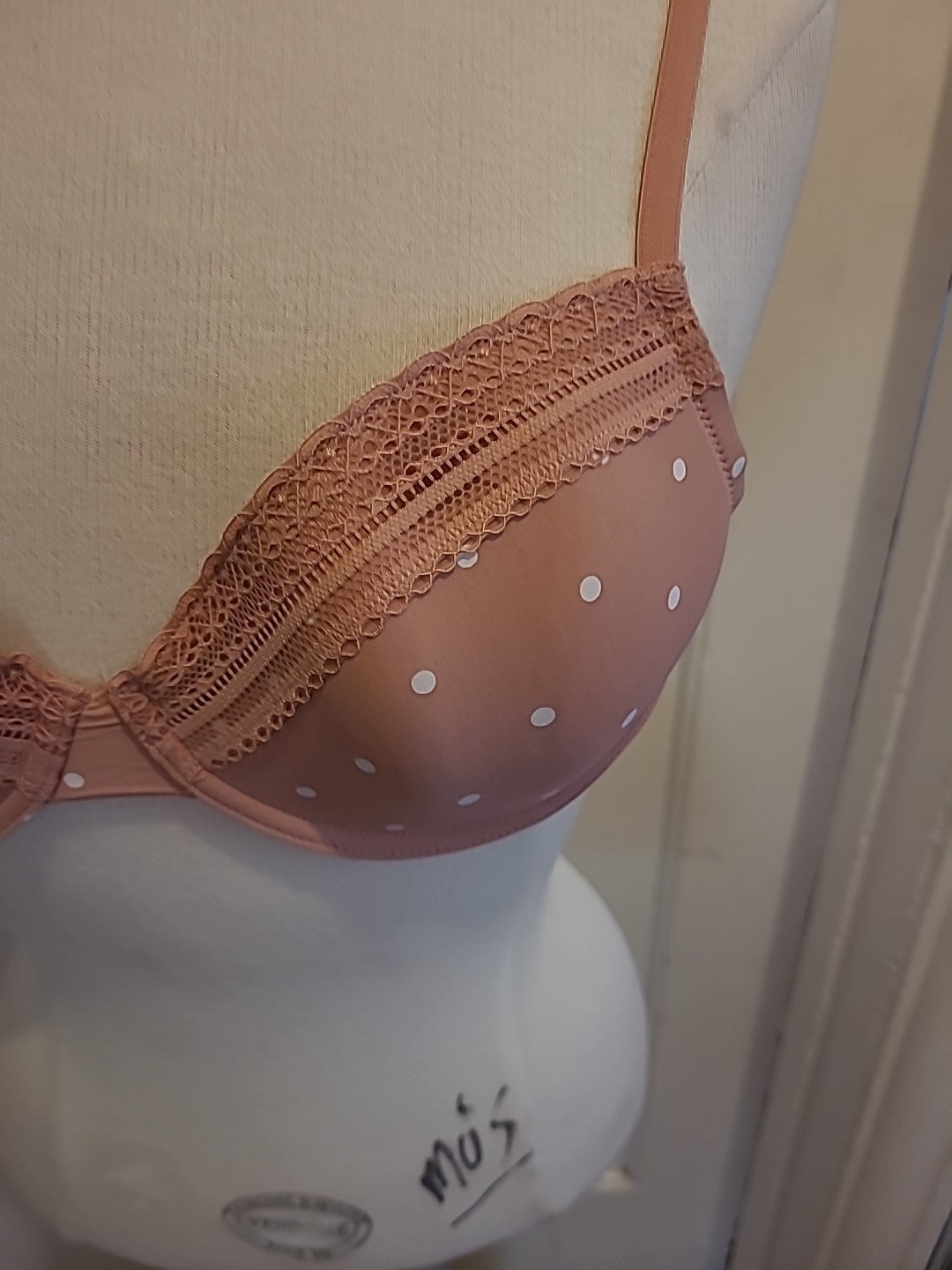 Ladies Bra 36B Peacocks Pink/white T Shirt Bra