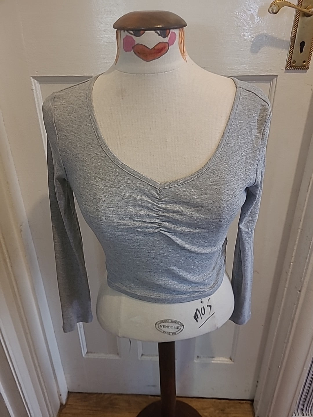 Ladies Softies Size S-M Grey Long Sleeved Crop Top