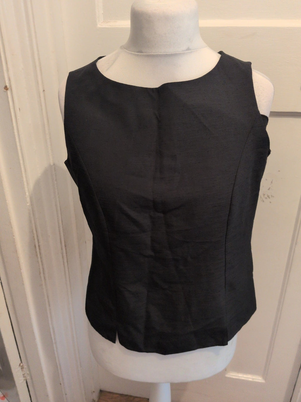 Ladies Meghan 14 Black Sleeveless Blouse