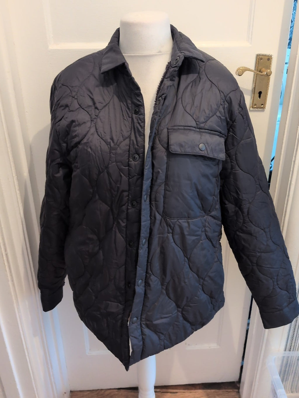 Amazon Essentials Medium Black Fleece Lined Puffer Coat Long Sleeve