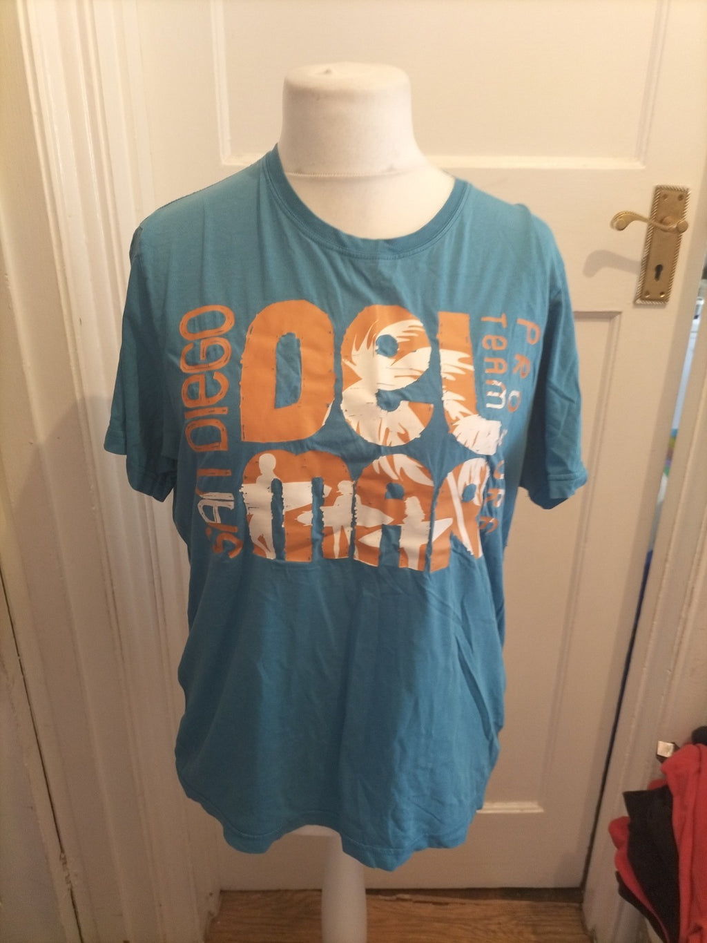 Mens Burton Size Large The Retro Surf Blue Print T-shirt Short Sleeved