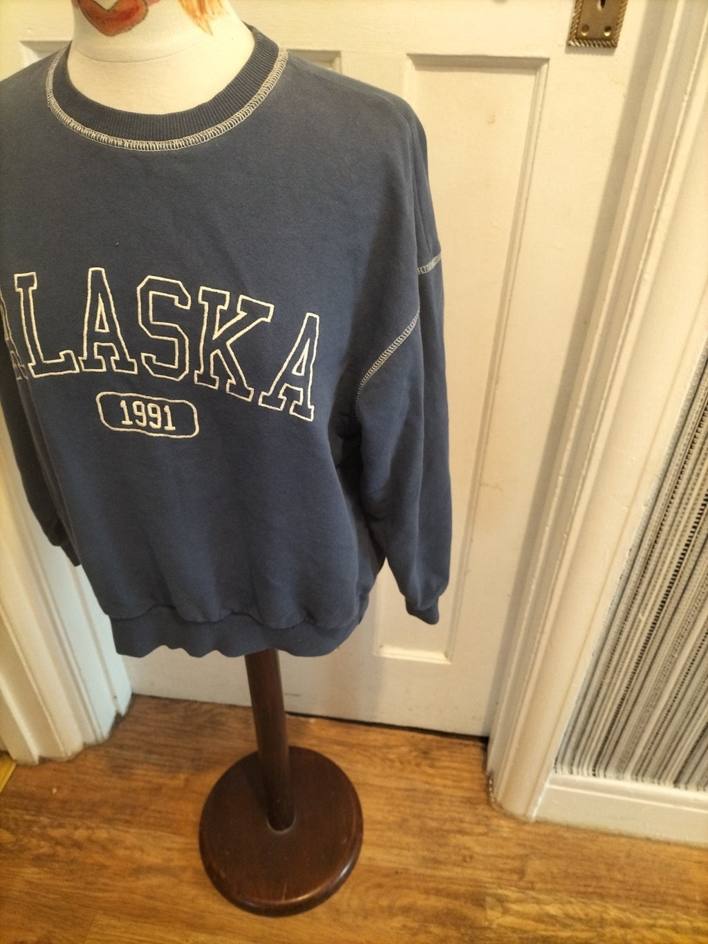 Girls Pacific Republic Size Small Navy Alaska Jumper