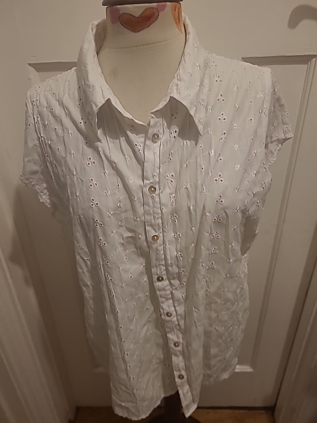 Ladies Bella Moda Size 20 White Short Sleeved Buttoned Blouse