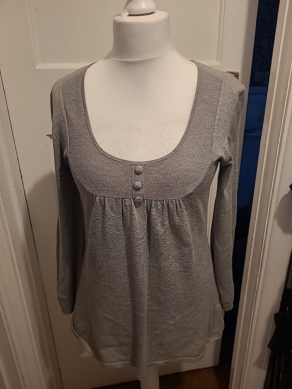 Ladies F&F Size 12 Grey Scoop Neck Long Sleeved Blouse
