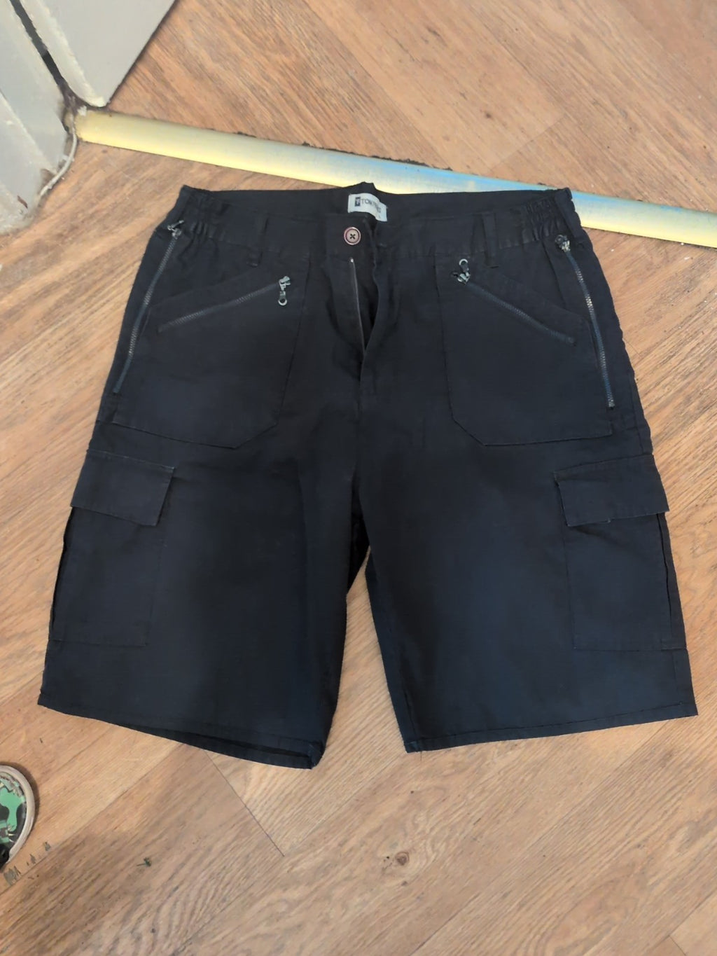 Tom Franks Large Dark Navy Cargo Shorts