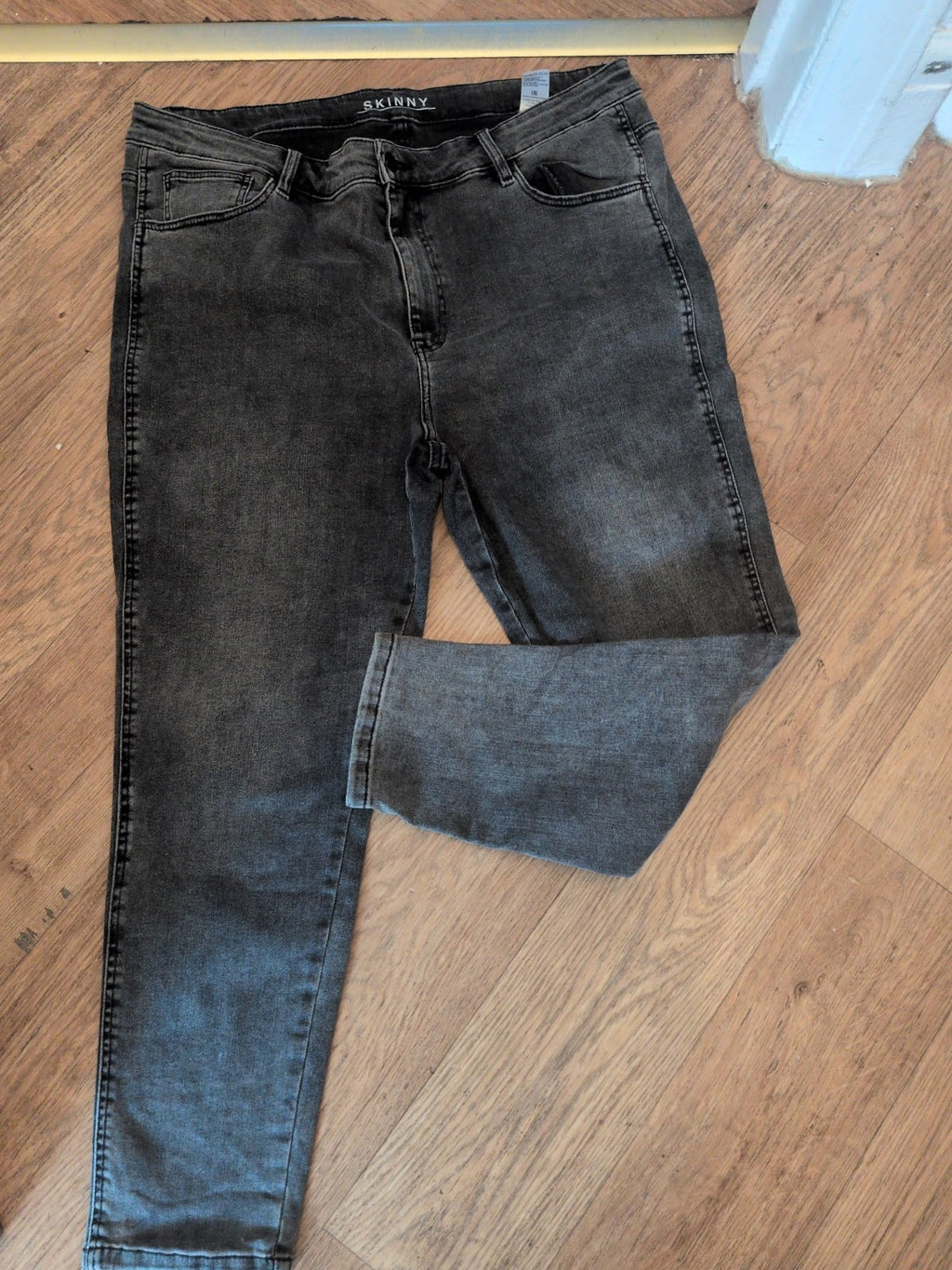 Ladies Marks And Spencer Size 18 Short Dark Grey Skinny Jeans