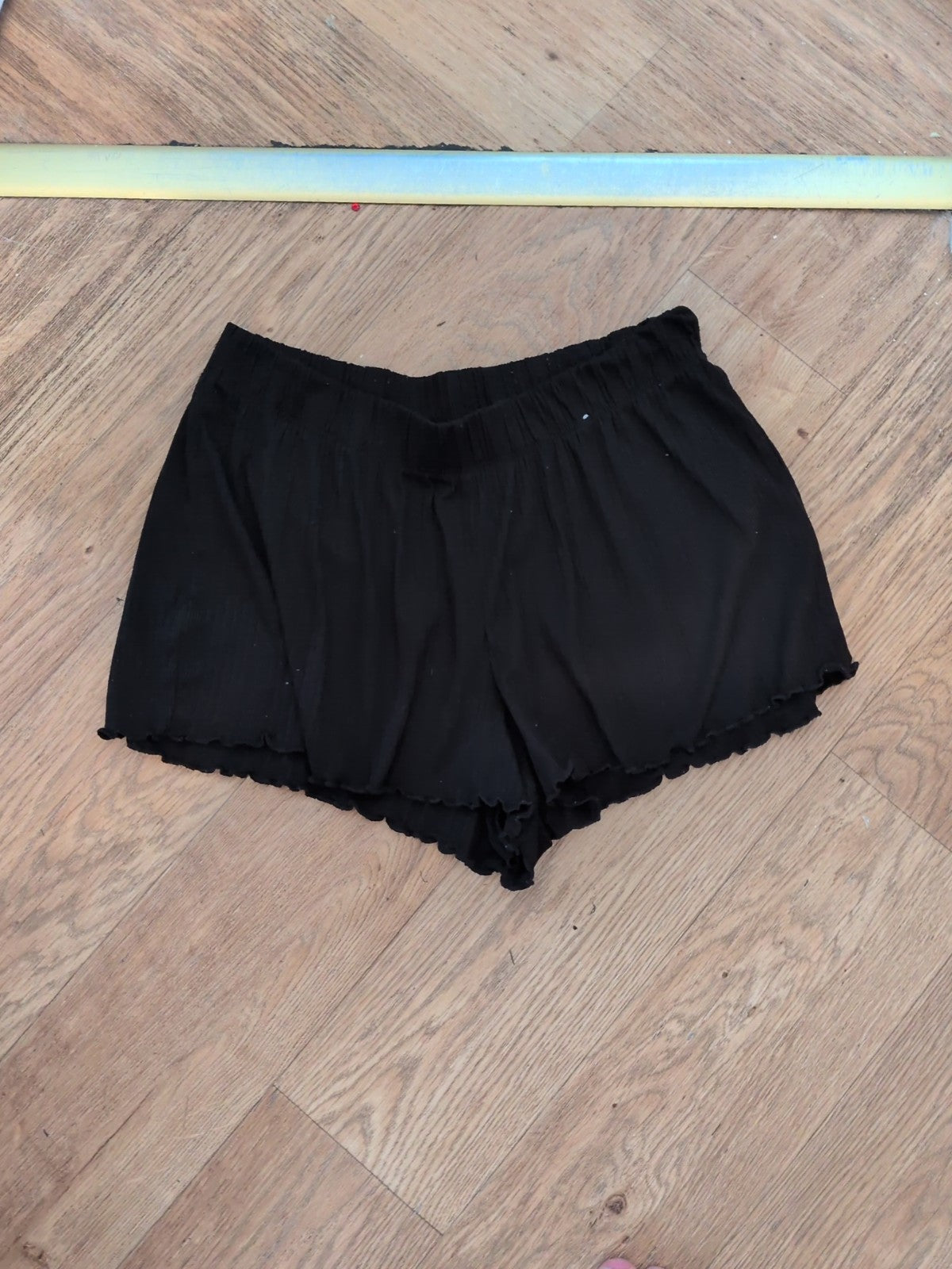 Primark 10/12 Black Elasticated Scolloped Hem Sleep Shorts