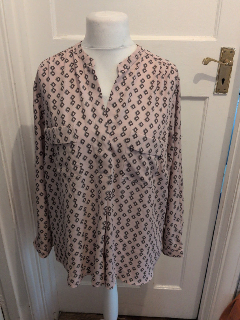 Ben De Lisi 18 Pink Patterned Long Sleeve Blouse