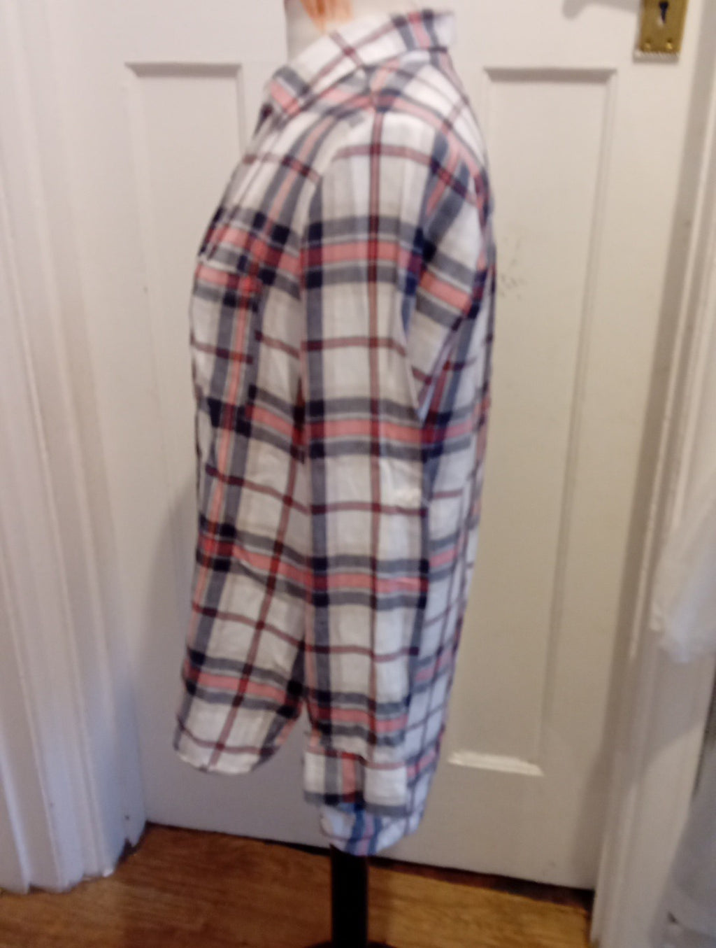 Ladies Select Size 8 Pink/Grey Check Long Sleeved Buttoned Blouse