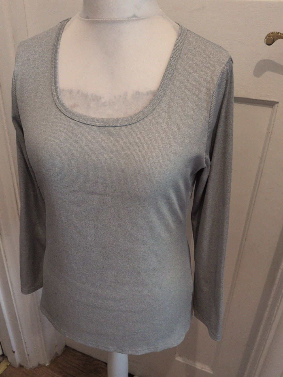 Ladies Size Large Silver Long Sleeve T-shirt