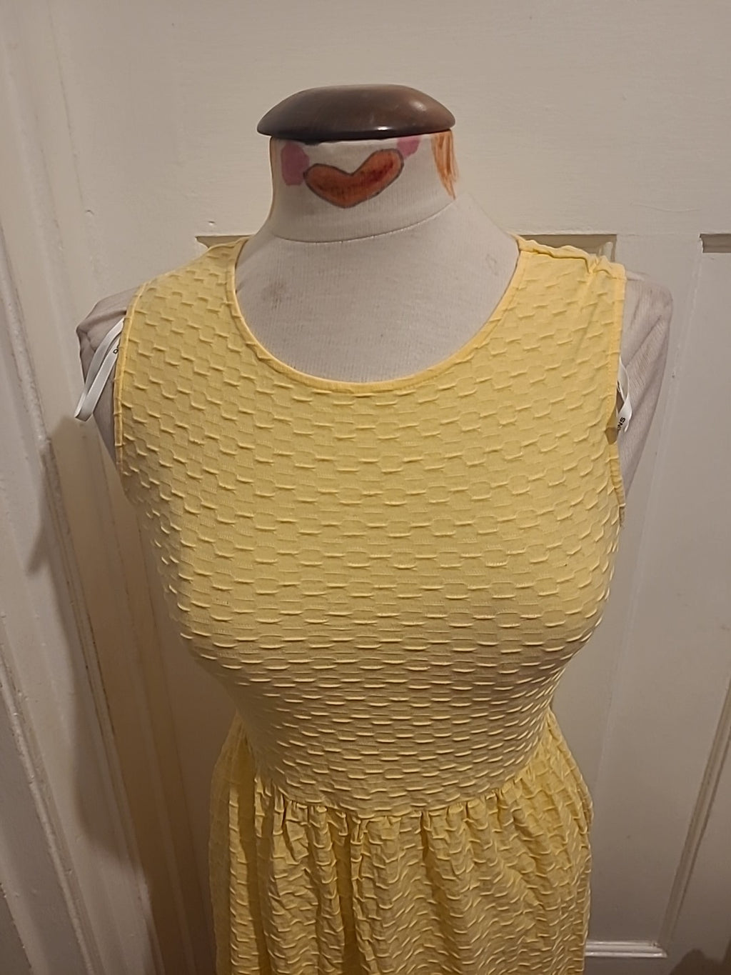 Ladies Dorothy Perkins Size 10 Yellow Patterned Sleeveless Dress