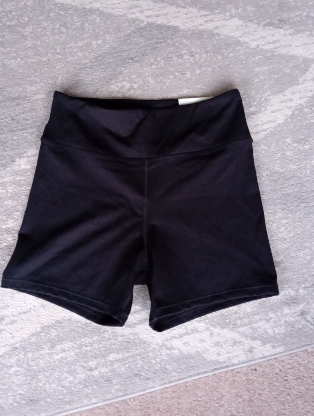 Ladies Brand New Training Hotpants Size Med Black H&M