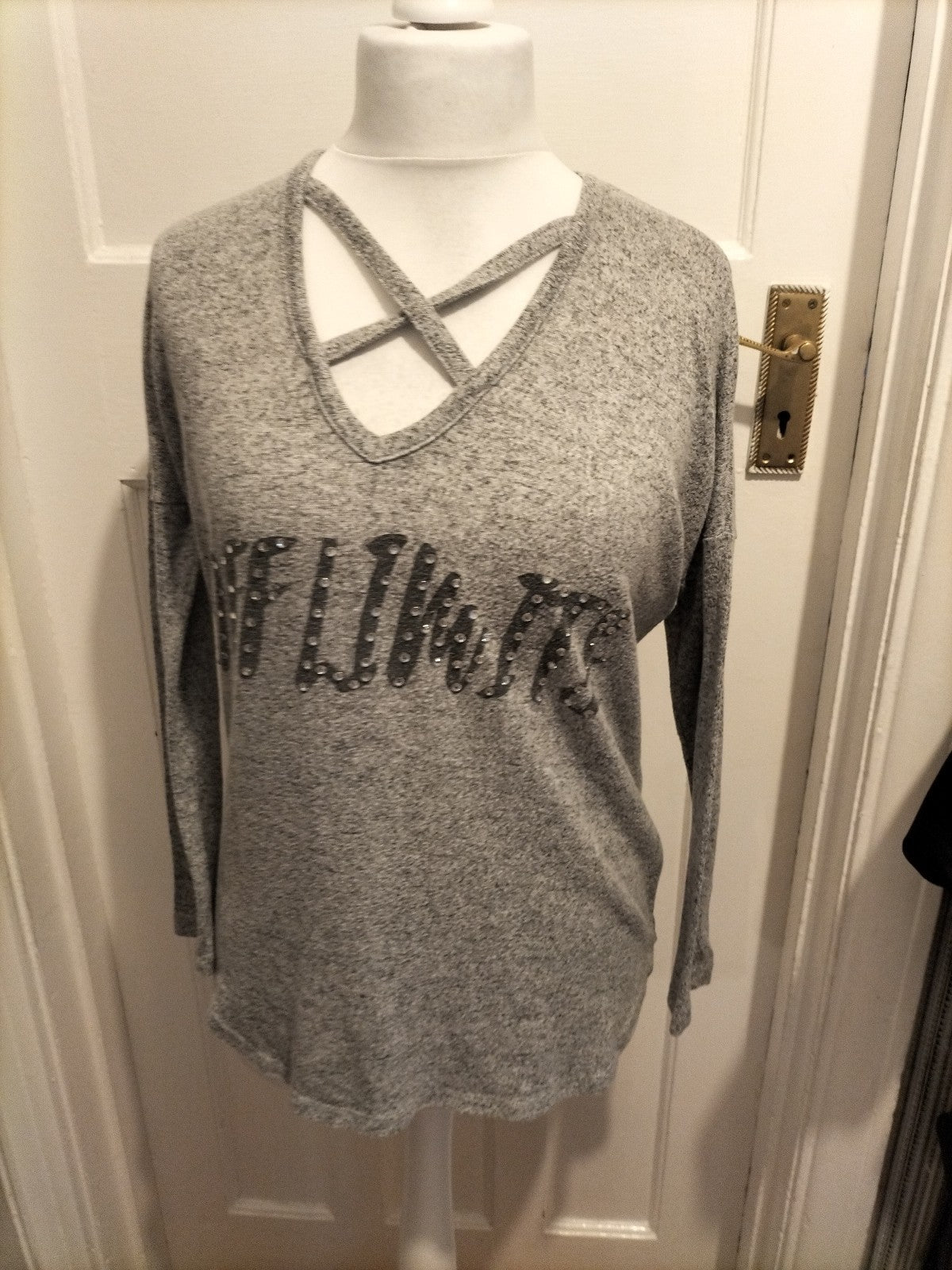 Ladies Select Size 8 Grey Long Sleeve Blouse