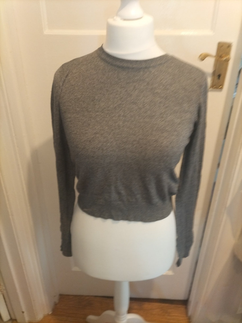Ladies Bershka Size Medium Grey Long Sleeved Crop Top