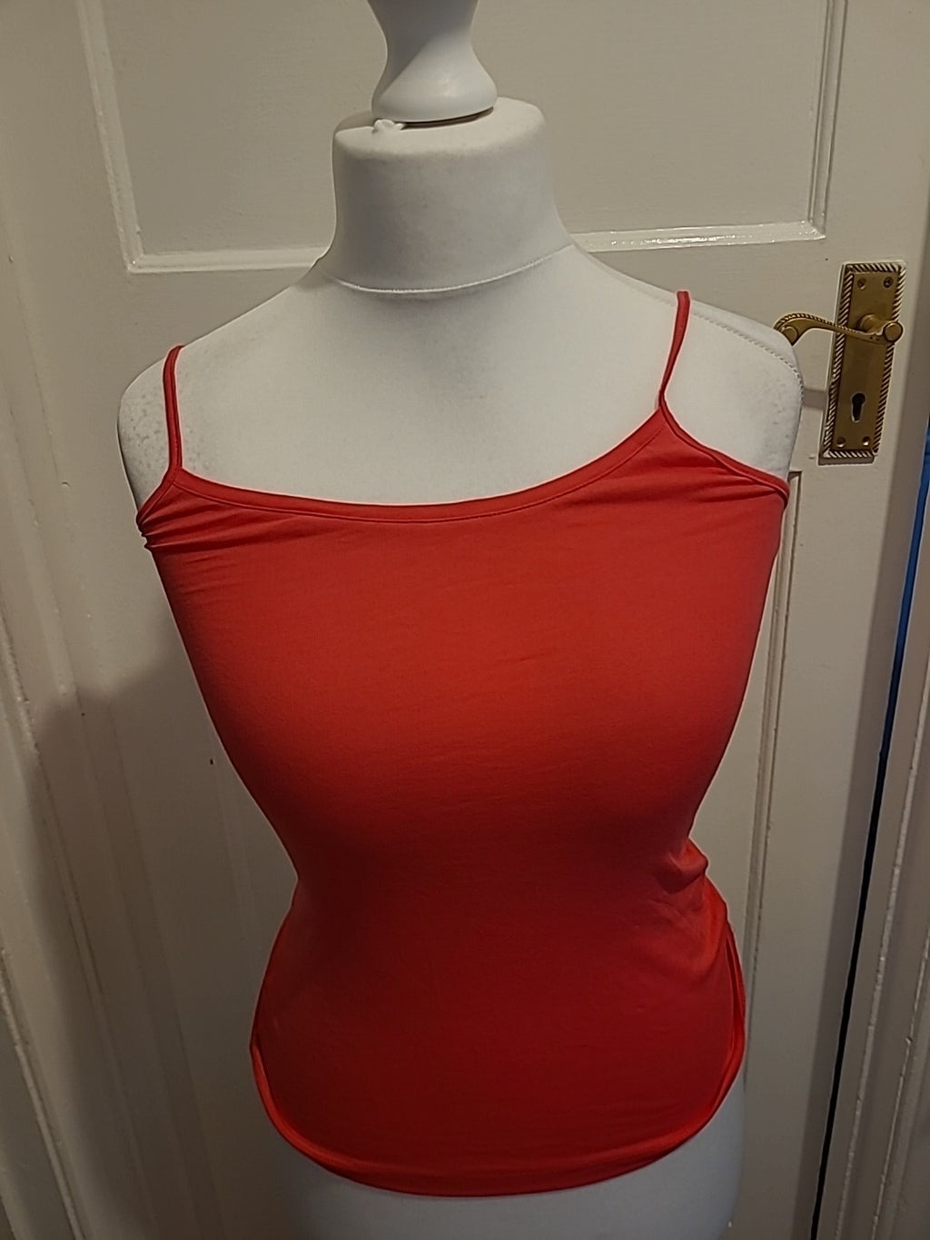 Ladies Peacocks Size 10 Basics Hot Pink Sleeveless Cami