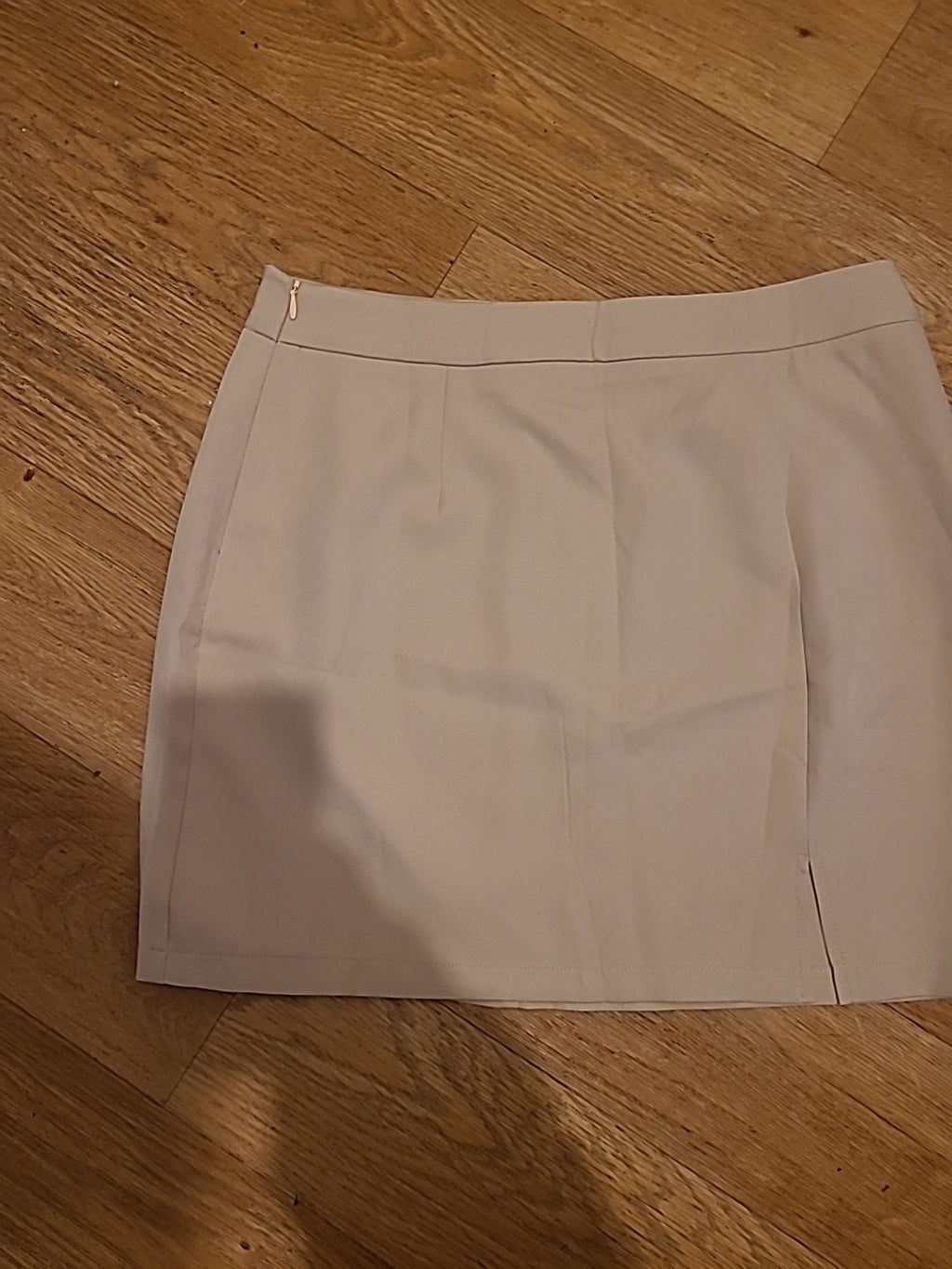 Ladies Size Large Light Beige Pencil Skirt