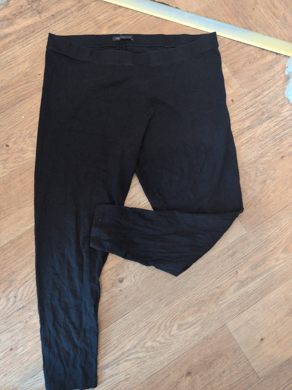 Ladies Marks And Spencer Size 18 Short Black Leggings Ankle